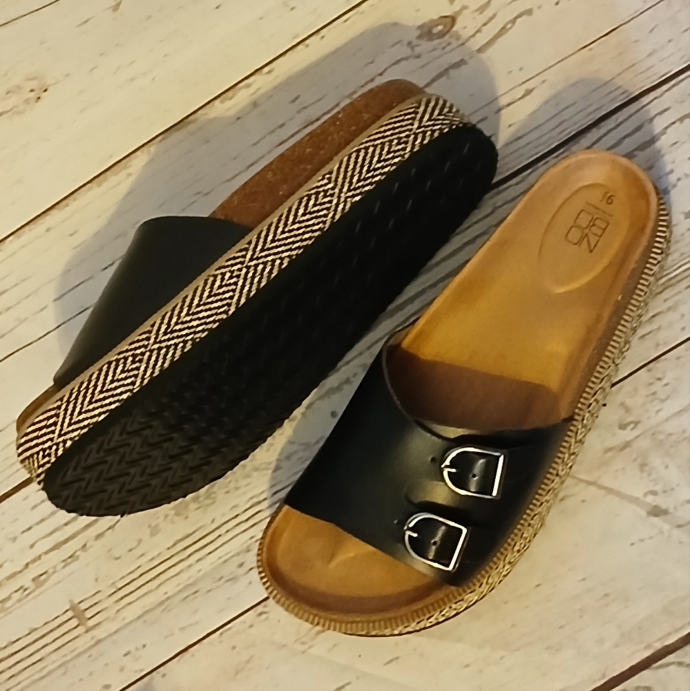 No Boundaries Women's Platform Comfort Foot Bed Sandals Black Size 9 1/2